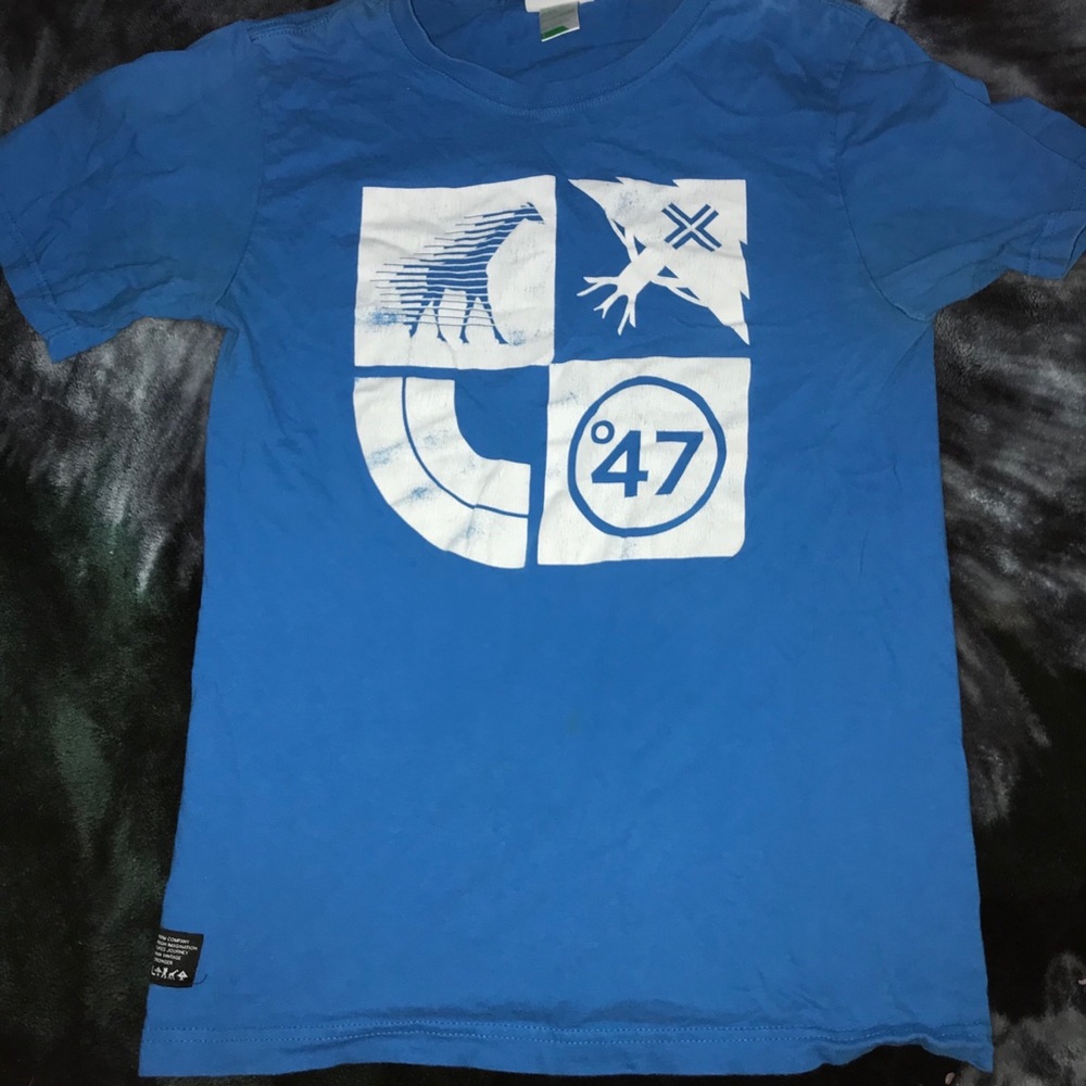 Tee shirt